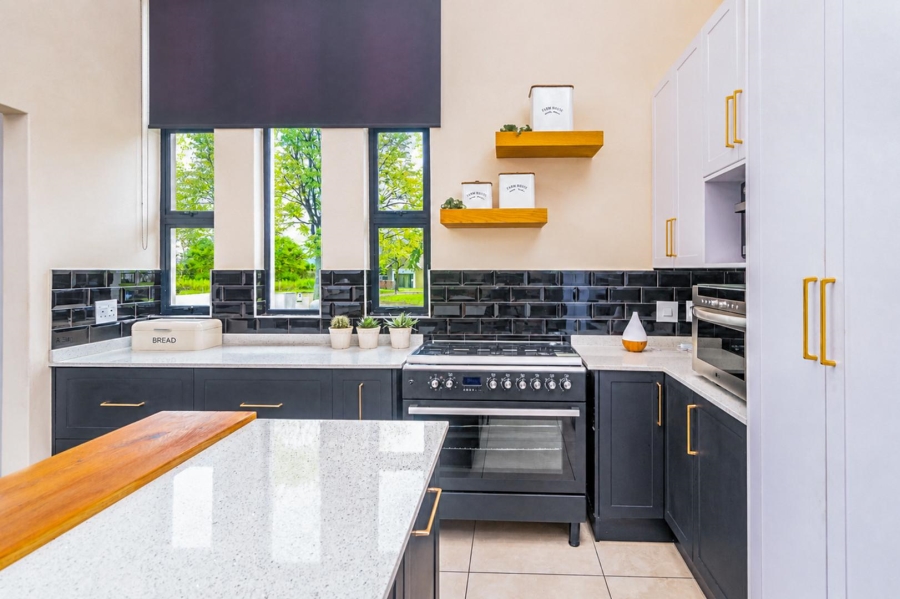 4 Bedroom Property for Sale in Meerhof North West